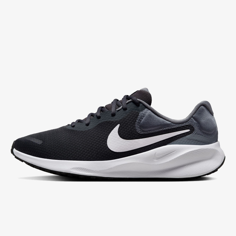 NIKE Superge Revolution 7 