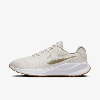 NIKE Superge Revolution 7 