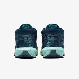 NIKE Superge LeBron Witness VIII 