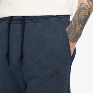 NIKE SPODNJI DELI TRENIRKE M NK TCH FLC JGGR 