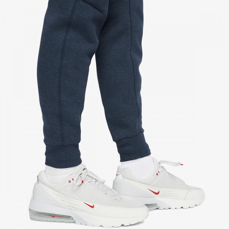 NIKE SPODNJI DELI TRENIRKE M NK TCH FLC JGGR 