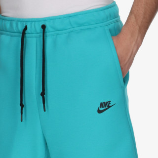 NIKE KRATKE HLAČE Tech Fleece 