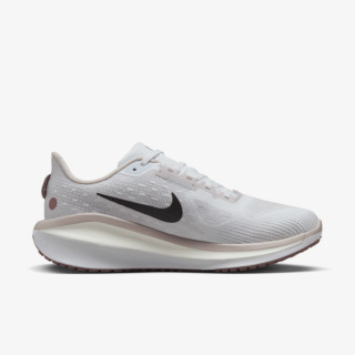 NIKE Superge W NIKE VOMERO 17 
