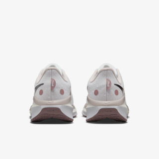 NIKE Superge W NIKE VOMERO 17 
