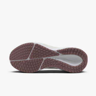 NIKE Superge W NIKE VOMERO 17 