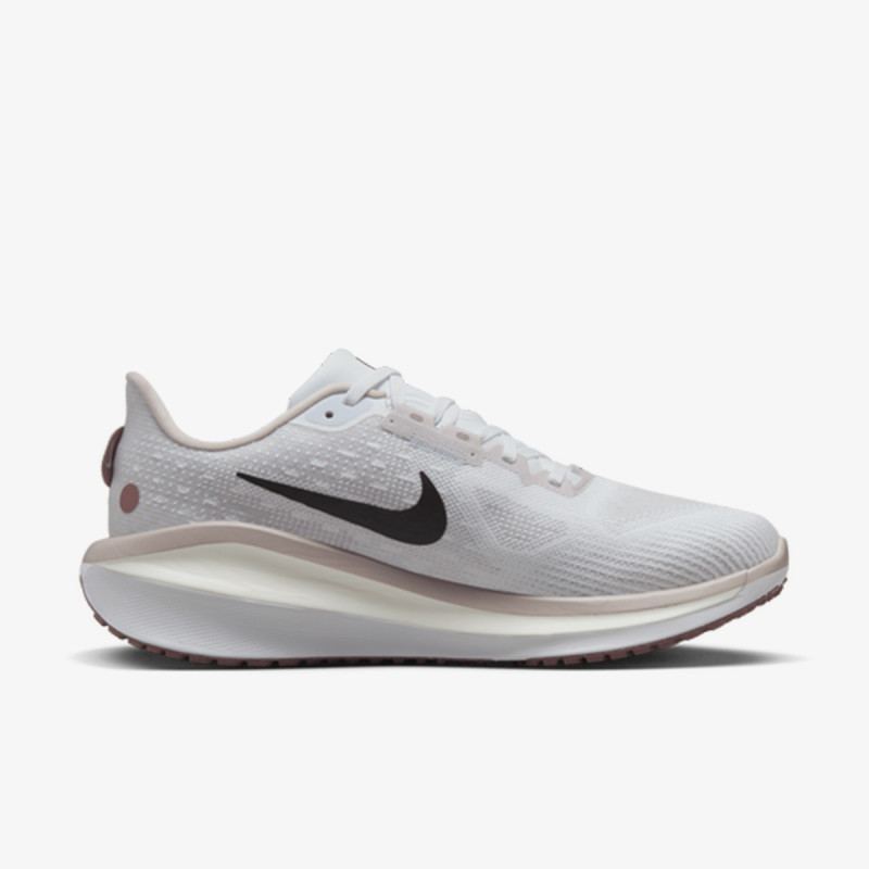 NIKE Superge W NIKE VOMERO 17 