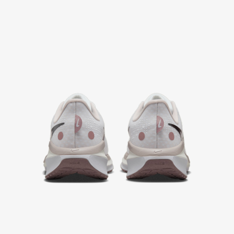 NIKE Superge W NIKE VOMERO 17 