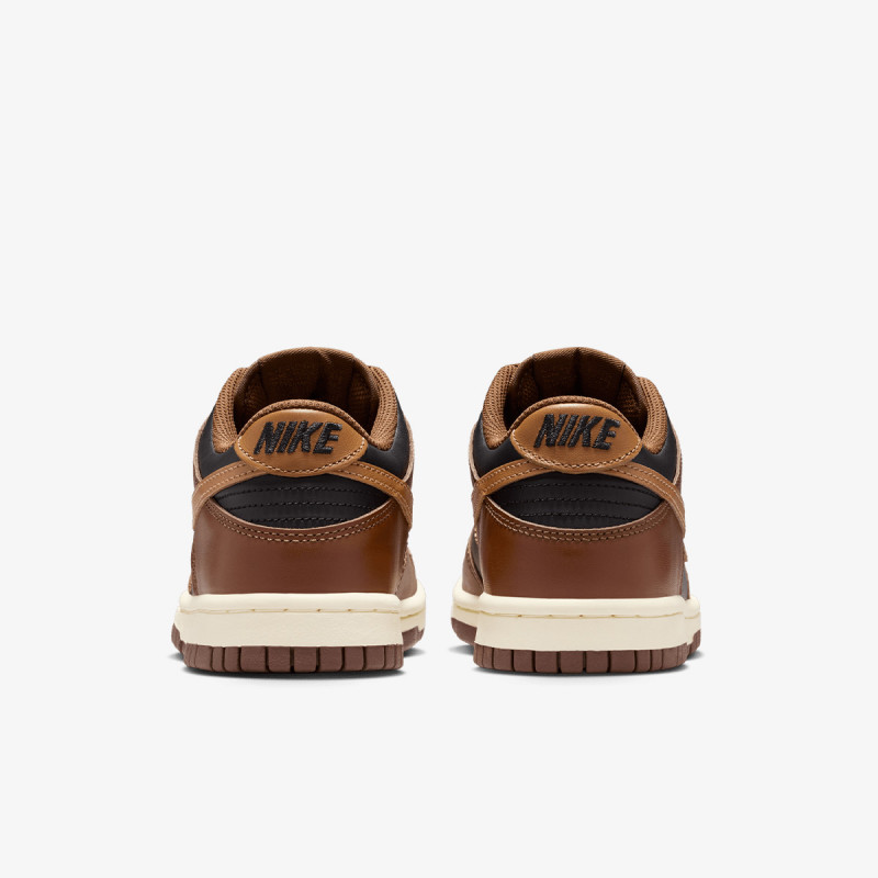NIKE Superge NIKE DUNK LOW BG 
