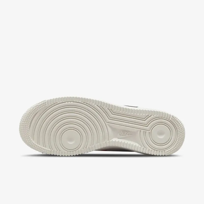 NIKE Superge W NIKE AIR FORCE 1 LO '07 PR 