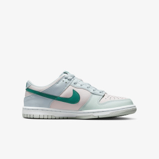 NIKE Superge NIKE DUNK LOW LX BG 