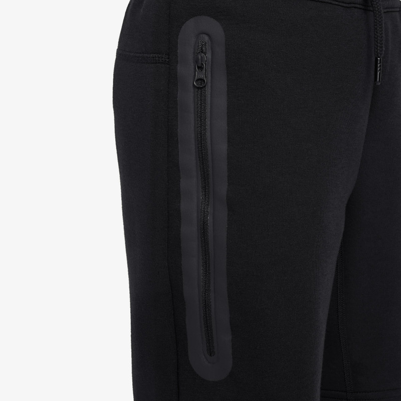 NIKE KRATKE HLAČE Tech Fleece 