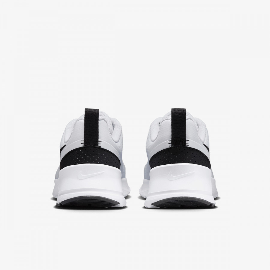 NIKE Superge NIKE AIR MAX NUAXIS 