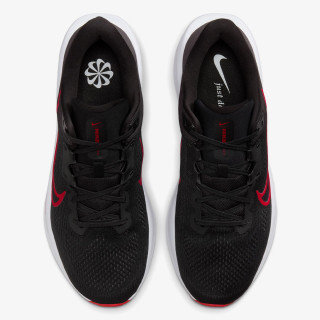 NIKE Superge Quest 6 