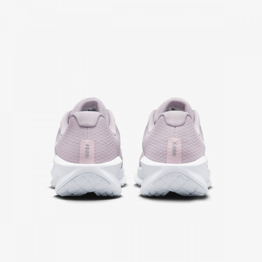 NIKE Superge Downshifter 13 