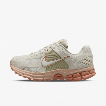 NIKE Superge Zoom Vomero 5 