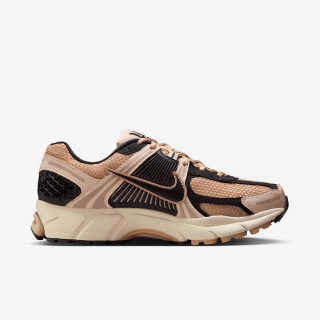 NIKE Superge W NIKE ZOOM VOMERO 5 