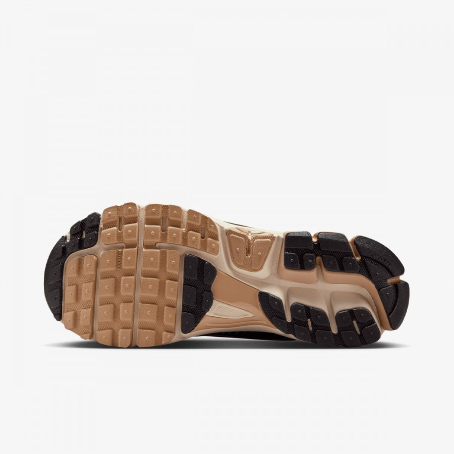 NIKE Superge W NIKE ZOOM VOMERO 5 