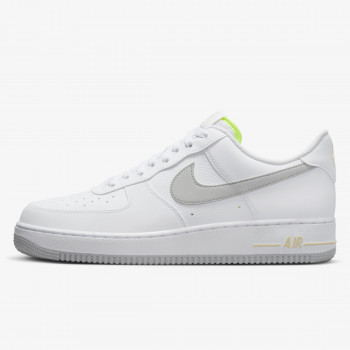 NIKE Superge NIKE AIR FORCE 1 '07 LV8 J22