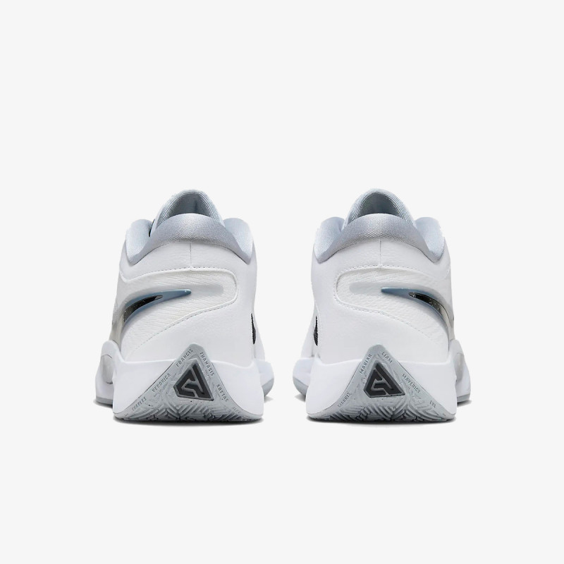 NIKE Superge ZOOM FREAK 6 
