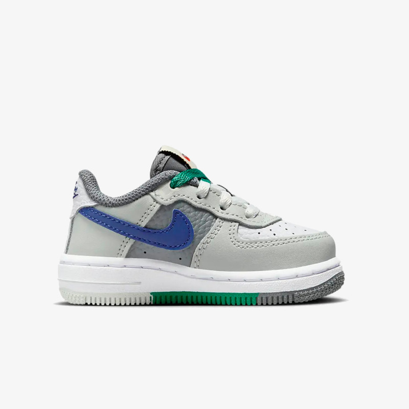 NIKE Superge FORCE 1 LV8 1 BT 