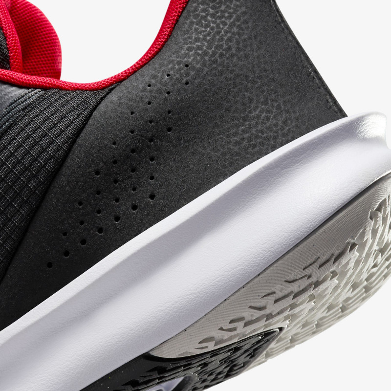 NIKE Superge Precision 7 