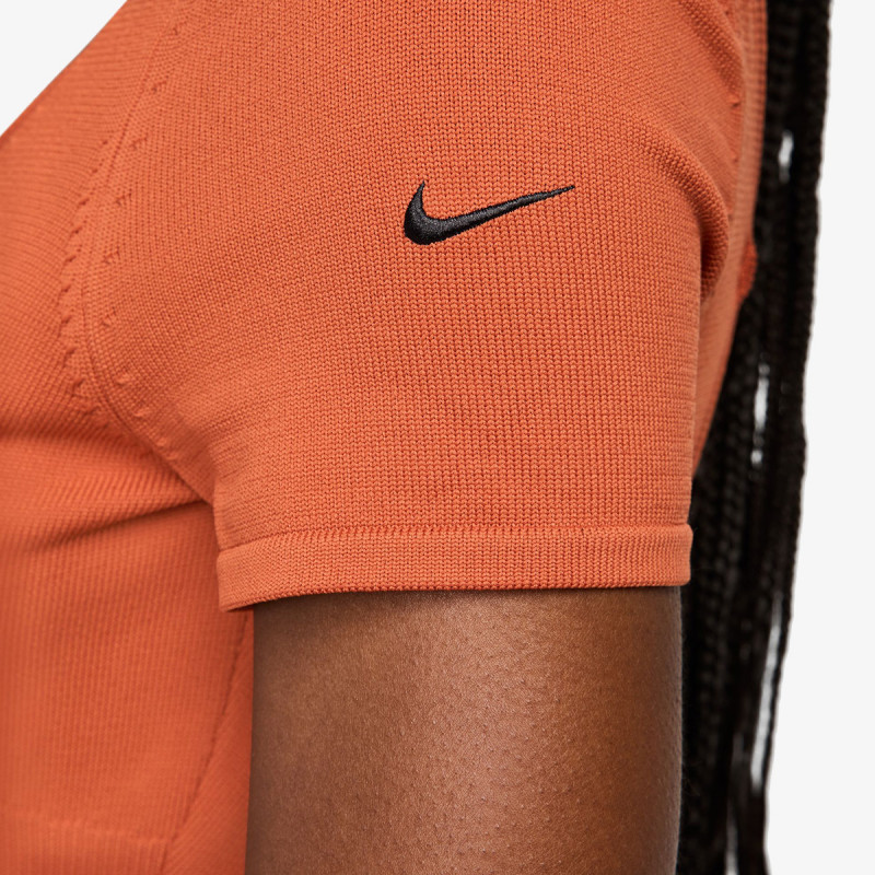 NIKE BODI W NSW NK CHLL KNT SWTR BDYST 