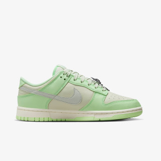 NIKE Superge W NIKE DUNK LOW NN SE 