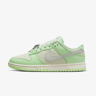 NIKE Superge W NIKE DUNK LOW NN SE 