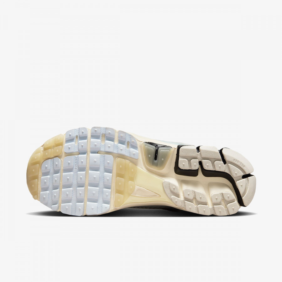 NIKE Superge Zoom Vomero 5 Prm Aftr 