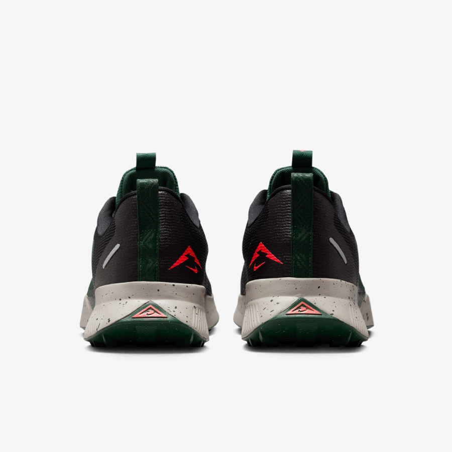 NIKE Superge Juniper Trail 3 