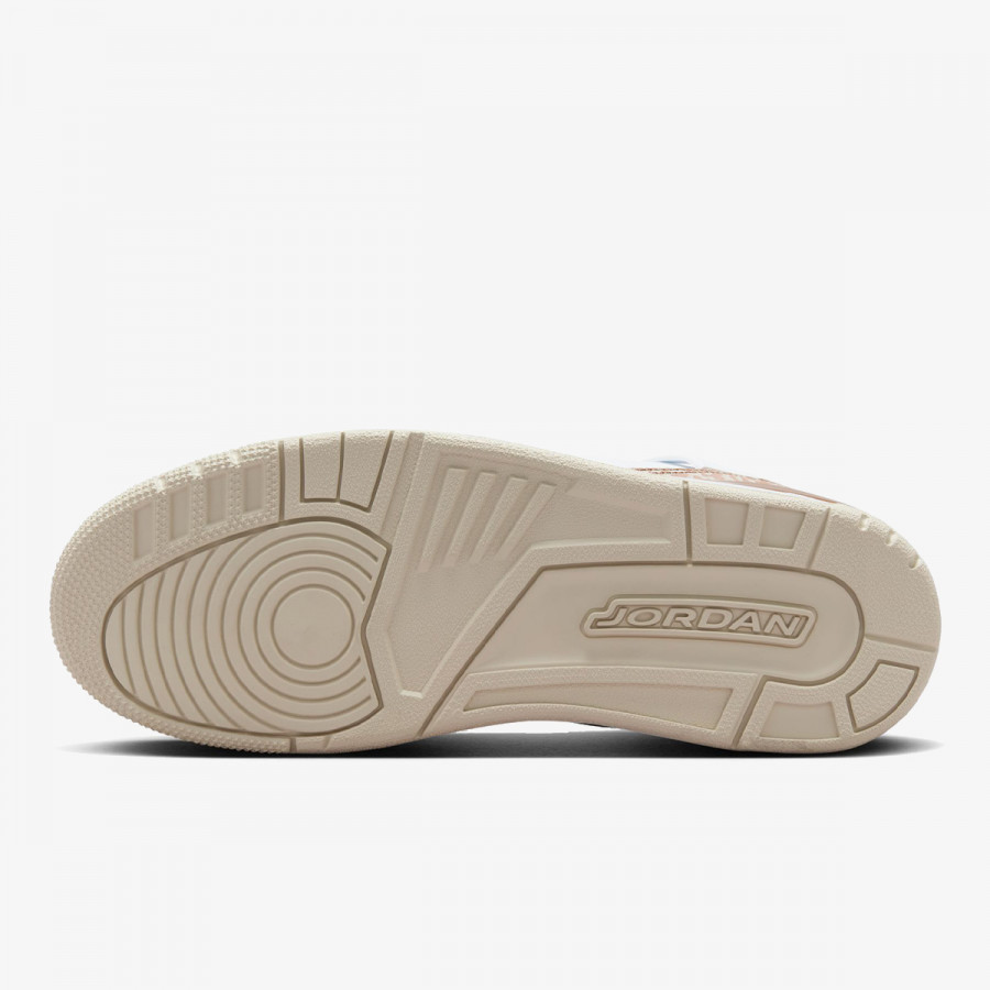 NIKE Superge Jordan Spizike Low 
