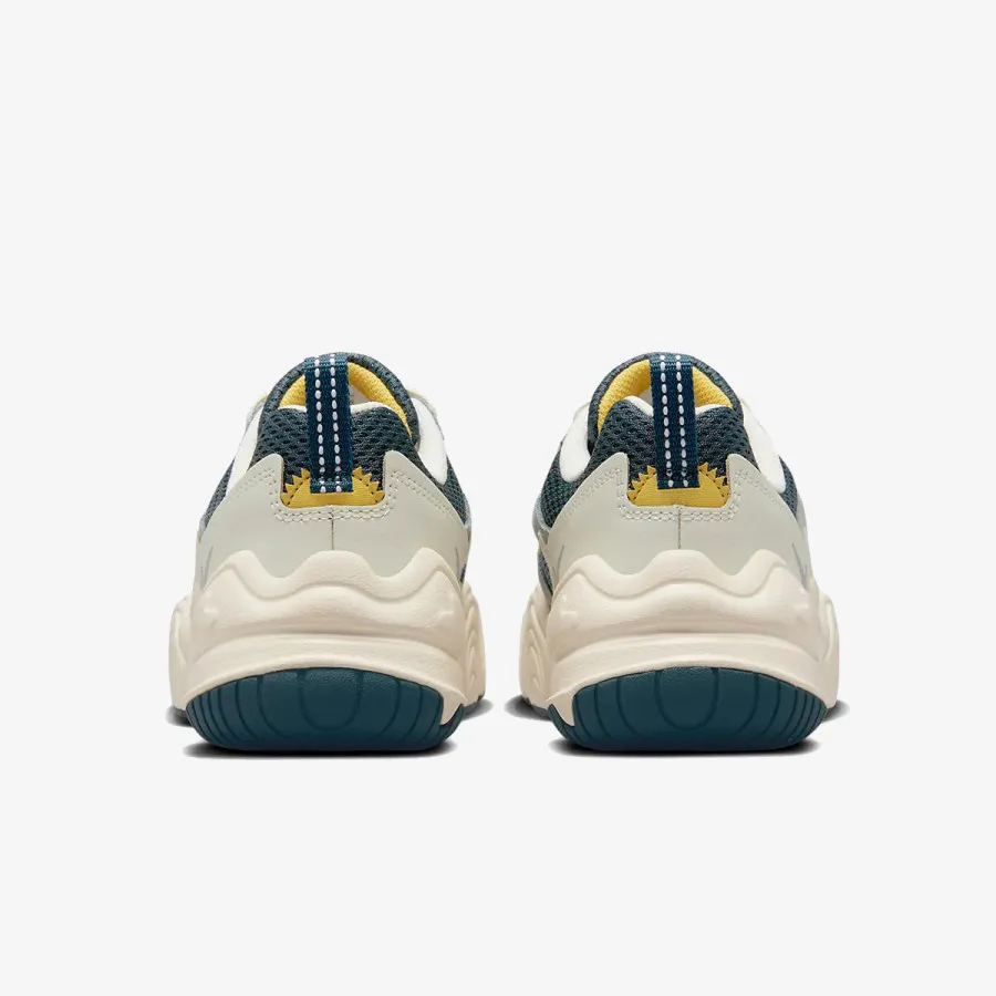 NIKE Superge WMNS NIKE TECH HERA 