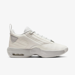 NIKE Superge Jordan Max Aura 6 