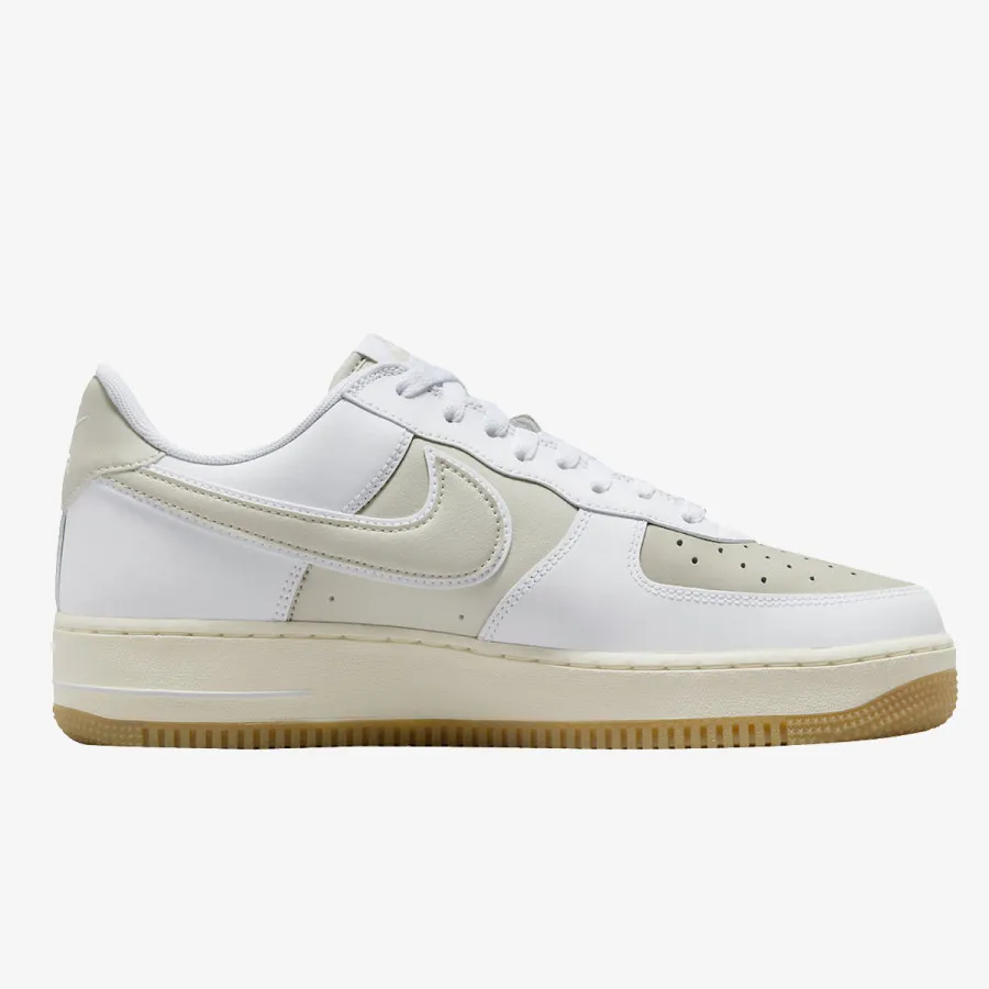NIKE Superge NIKE AIR FORCE 1 '07 SN 