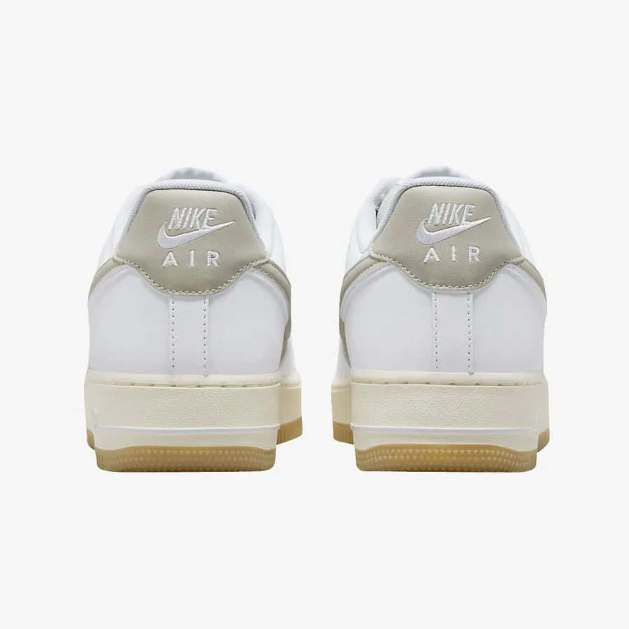 NIKE Superge NIKE AIR FORCE 1 '07 SN 