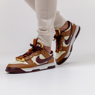 NIKE Superge Dunk Low Jumbo 