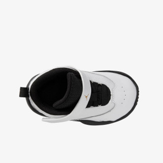 NIKE Superge Jordan Max Aura 6 