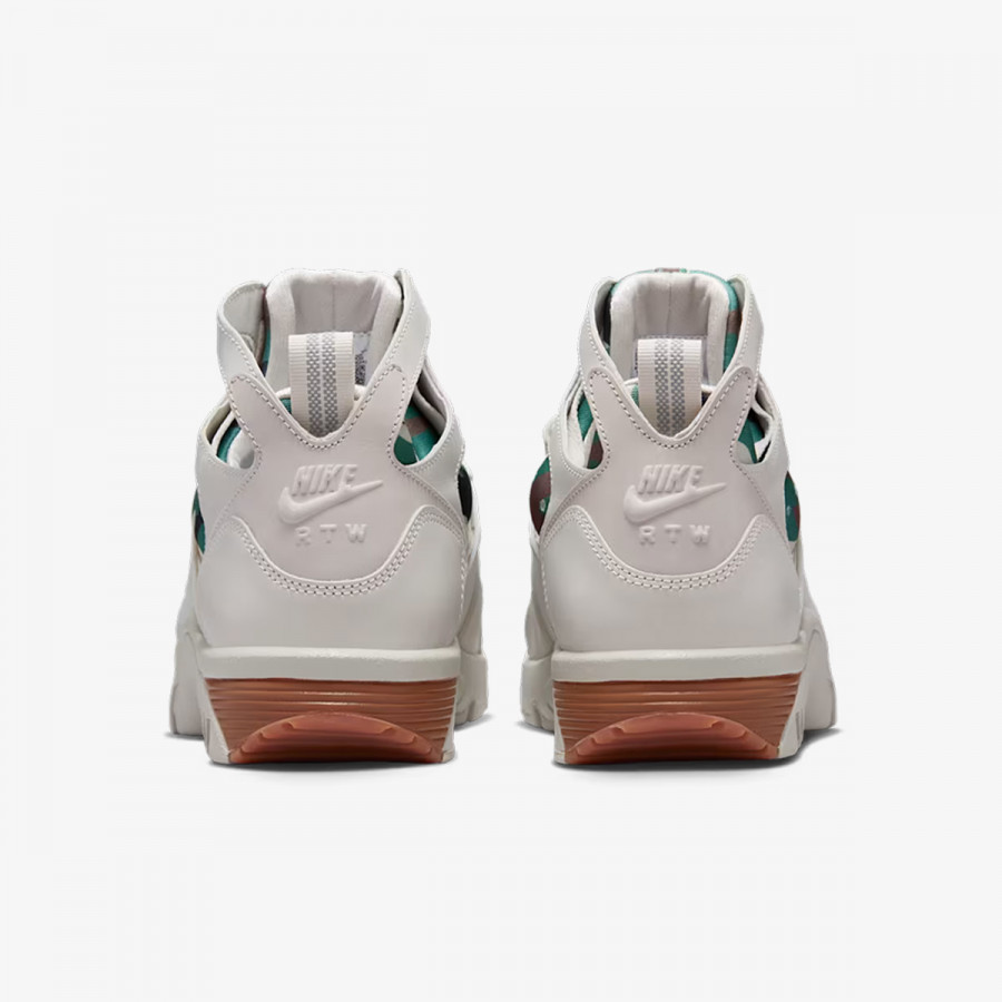 NIKE Superge NIKE AIR TRAINER HUARACHE SP 