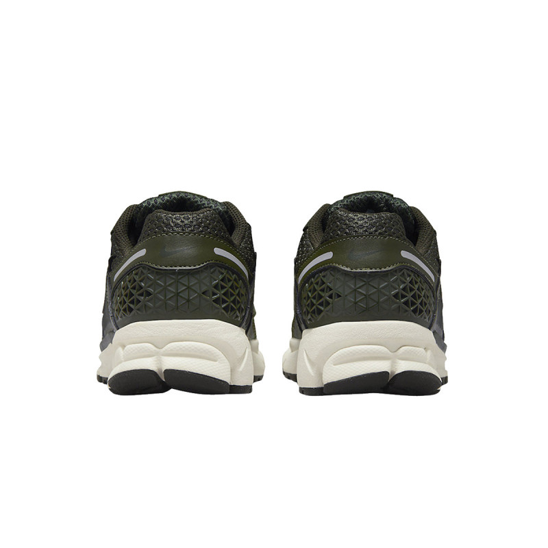 NIKE Superge W NIKE ZOOM VOMERO 5 K 