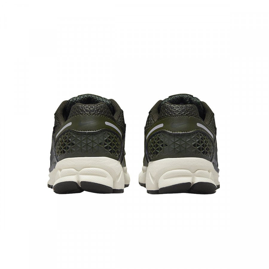 NIKE Superge W NIKE ZOOM VOMERO 5 K 