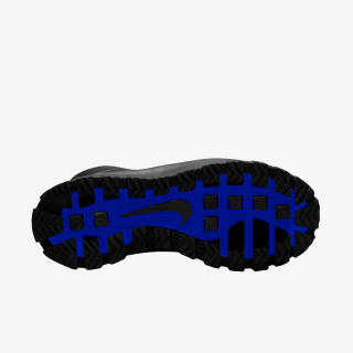 NIKE Superge W NIKE BLAZER ROAM MID 