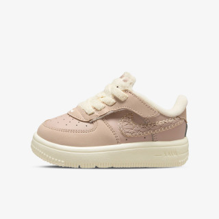 NIKE Superge FORCE 1 LOW EASYON LIL BT 