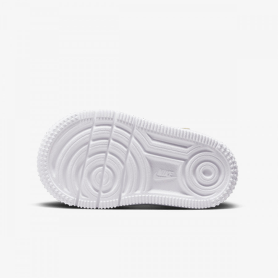 NIKE Superge FORCE 1 LOW EASYON SE BT 