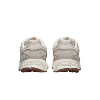 NIKE Superge W NIKE VOMERO 5 NA 