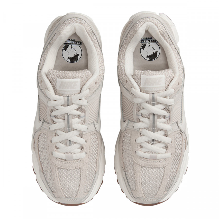 NIKE Superge W NIKE VOMERO 5 NA 