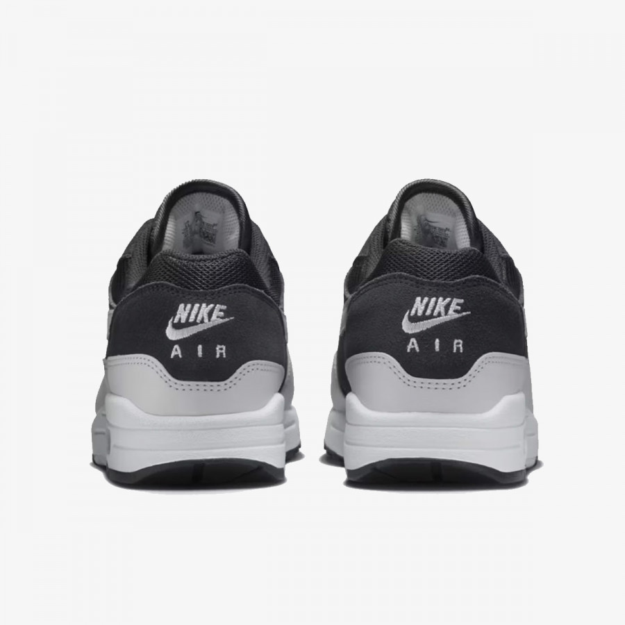 NIKE Superge Air Max 1 Essential 