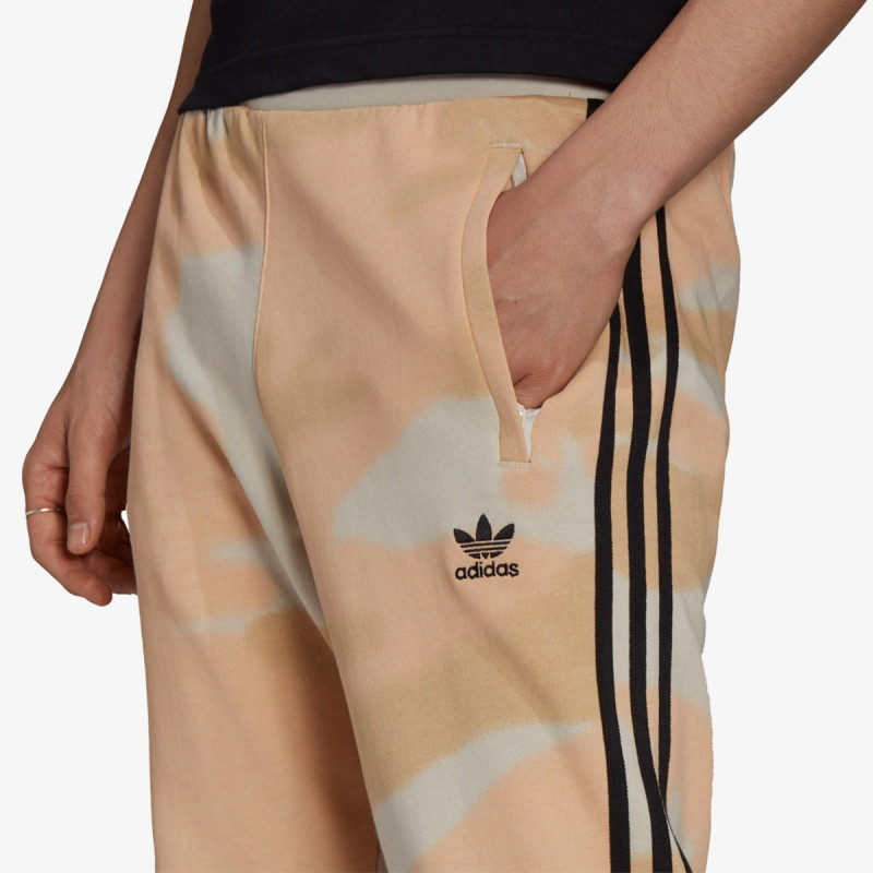 adidas SPODNJI DELI TRENIRKE CAMO AOP PANT 
