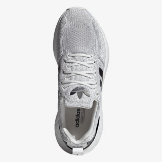 adidas Superge SWIFT RUN 22 W 