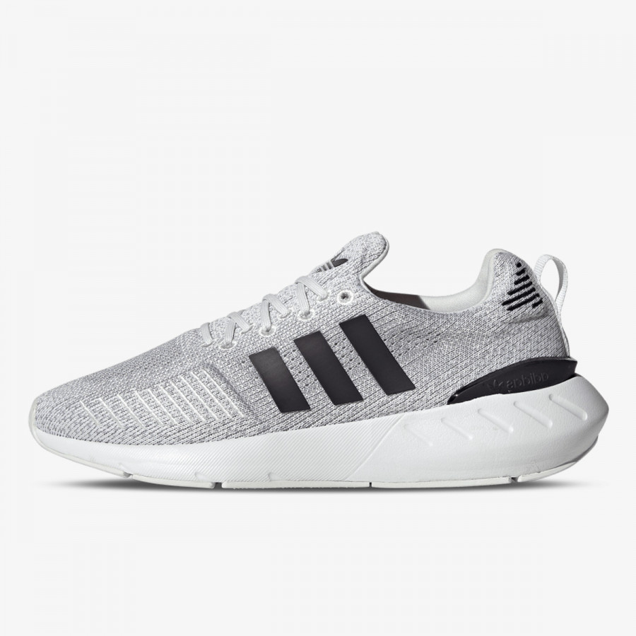 adidas Superge SWIFT RUN 22 W 