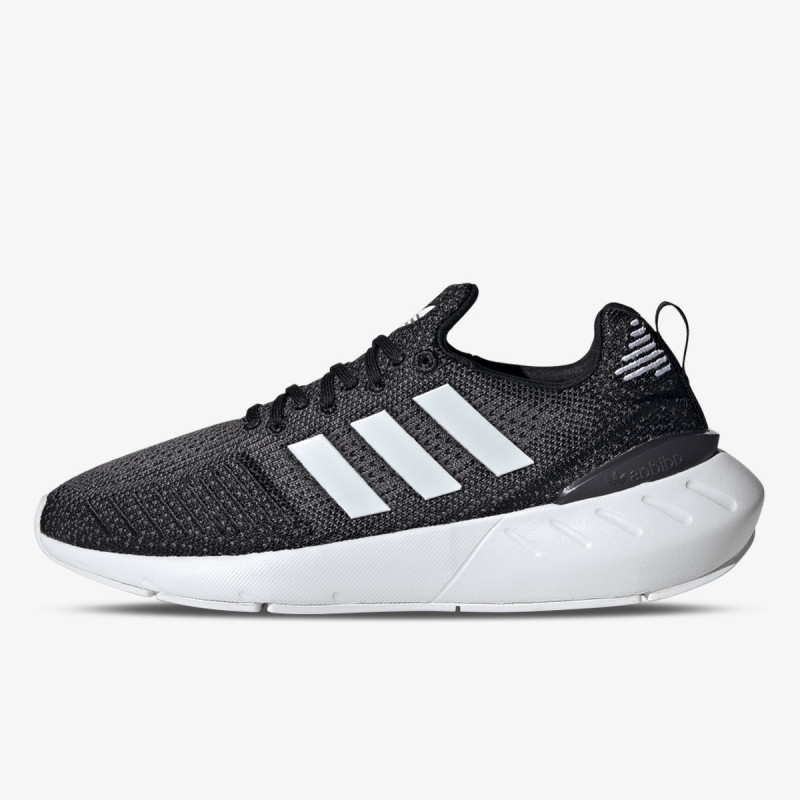 adidas Superge SWIFT RUN 22 W 